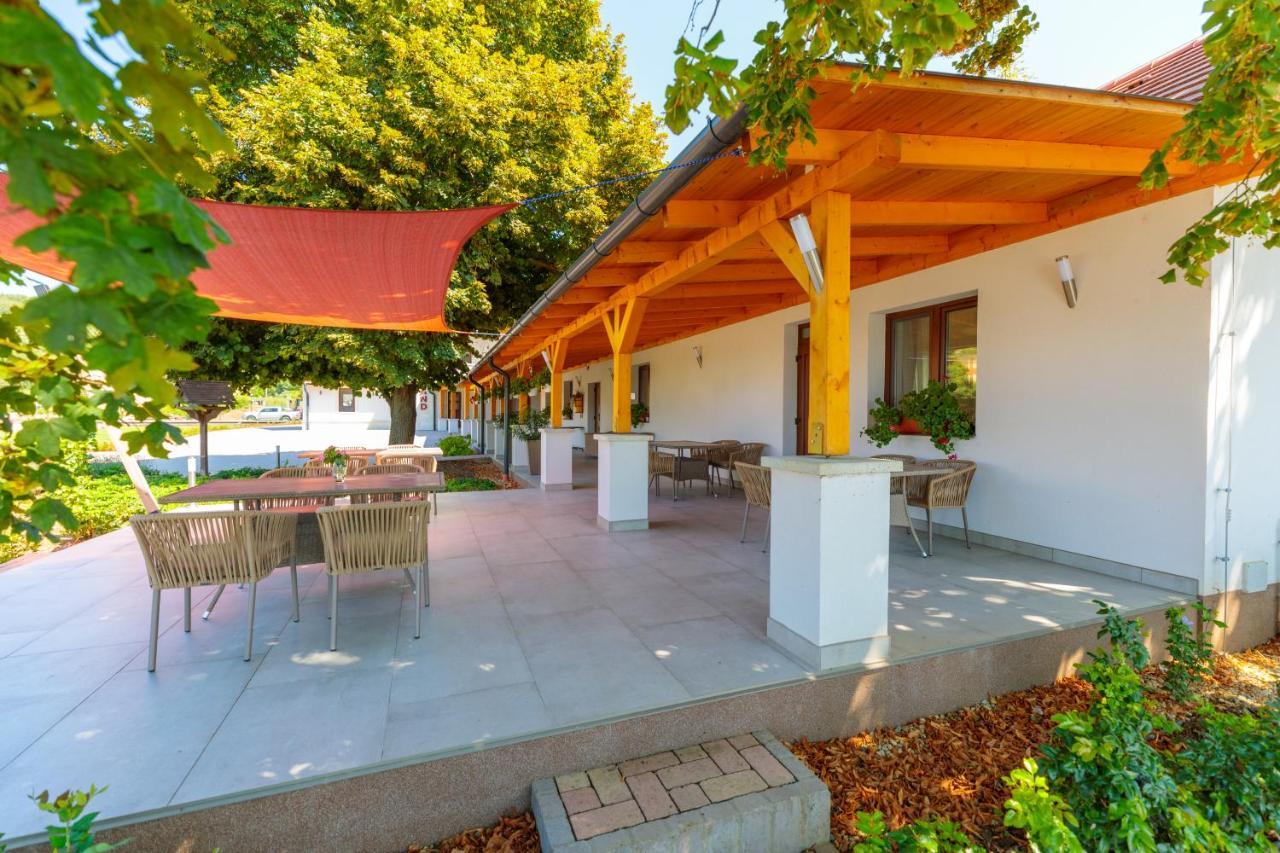 Barkland Apartmán Tarcal